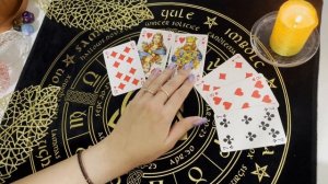 Что в жизни у червонной дамы? Гадание на игральных картах