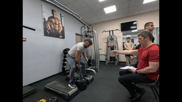 новогодний хват атлет спорт 27 декабря 2025