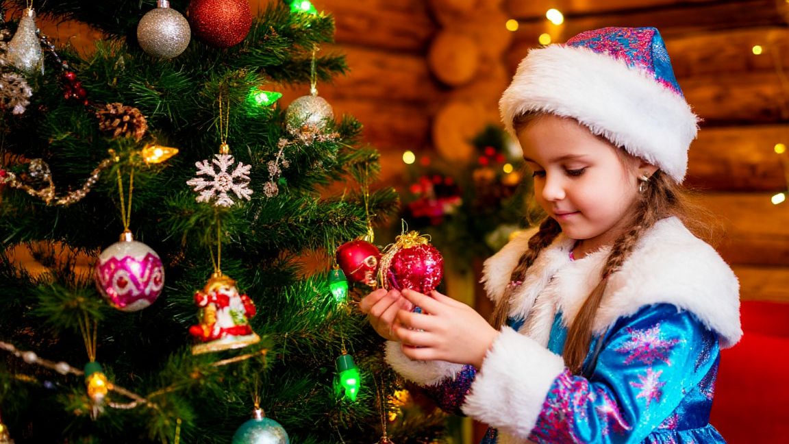 ©Ярче, ёлочка, гори! Сергей Весенин-стихи смотреть онлайн