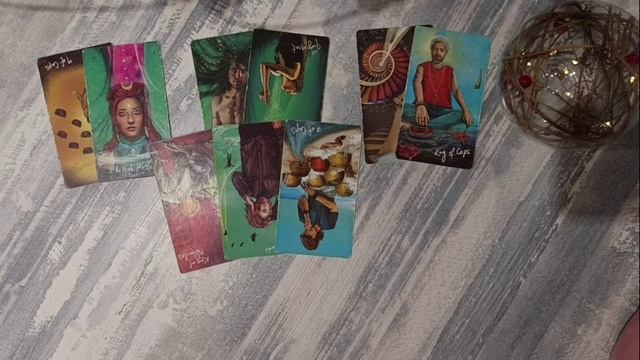 Его чувства к Вам на данный момент? Онлайн расклад таро смотреть онлайн