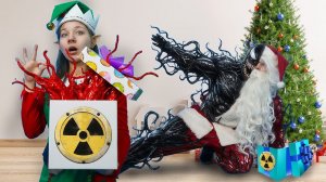 САНТА СТАЛ ВЕНОМОМ?!  3 ЧЕЛОВЕКА-ПАУКА ПРОТИВ МУТАНТА КЛАУСА!
