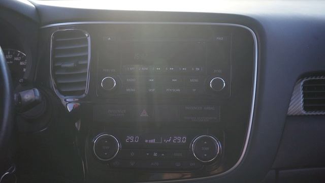 Mitsubishi Outlander смотреть онлайн