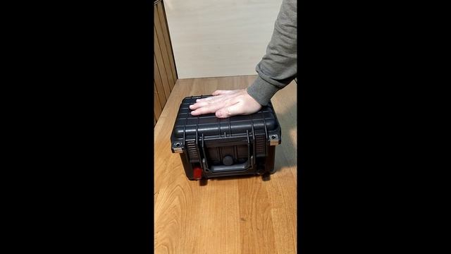 LiFePO4 аккумулятор 12В 105Ач в квадратном кейсе IP55