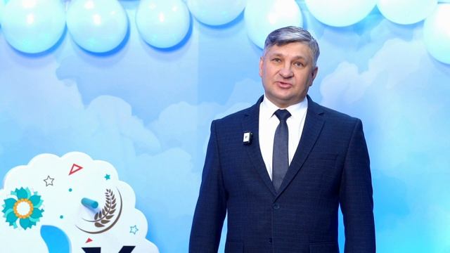 С наступающими праздниками жителей Алтайского края поздравил врио главы Рубцовска Игорь Башмаков смотреть онлайн