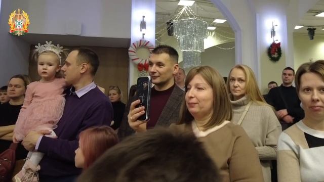 Театральное представление «Гадкий утенок» прошло для детей милиционеров Гомельщины смотреть онлайн