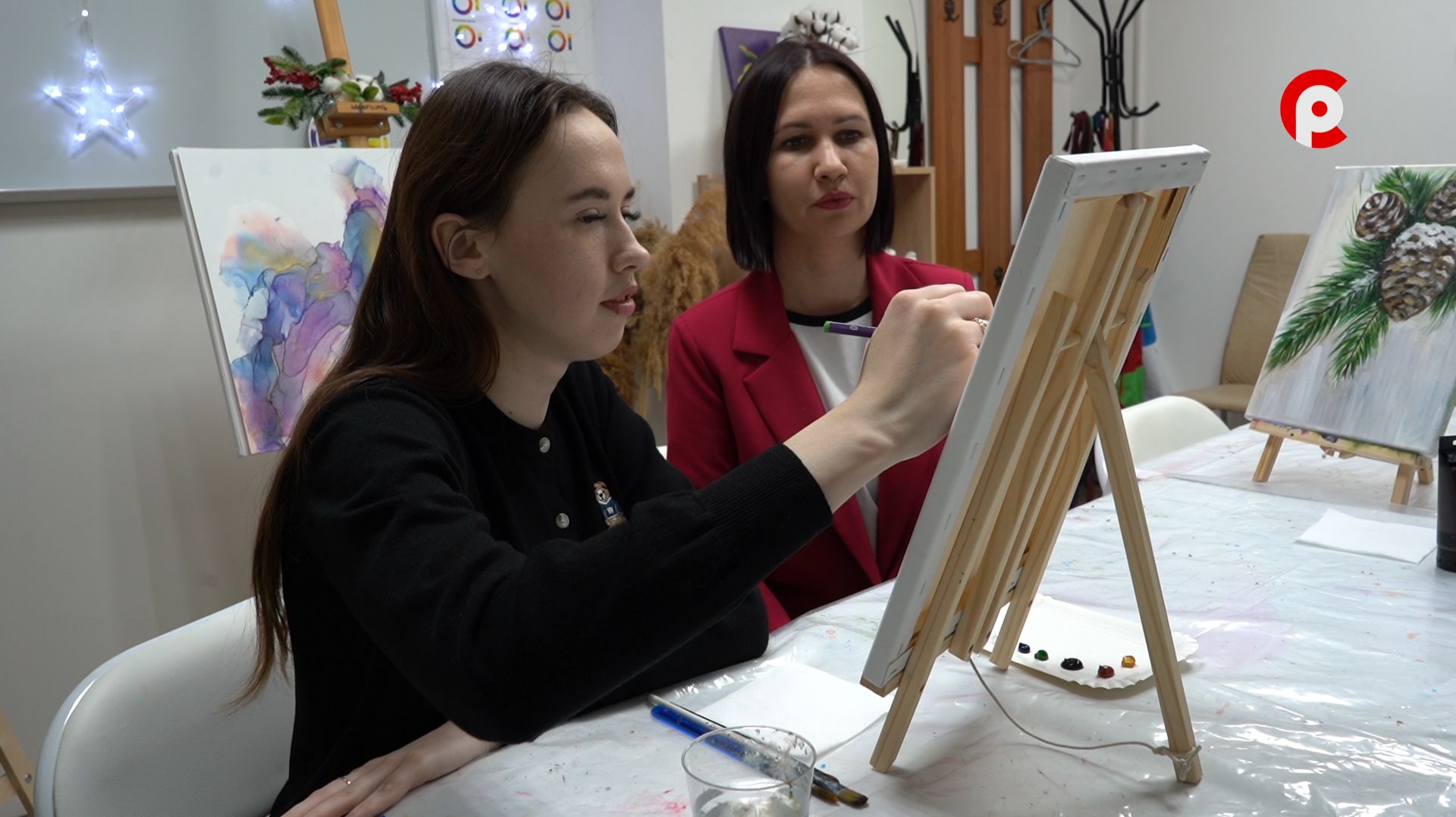 Новогодние посиделки 29.12.2025 смотреть онлайн