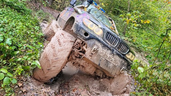 ЭТО ВСЁ! BMW X5 ОФФРОУД-МОНСТР-попал в западню на бездорожье