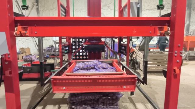 Паллетоукладчик RON-400 укладка мешков с картофелем смотреть онлайн