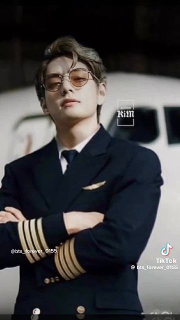 Мужчинам всегда идет форма, ну а BTS миллион +++++++++++++++ смотреть онлайн