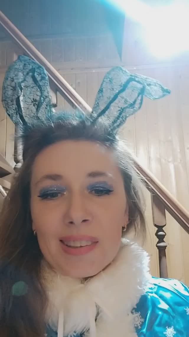 С наступающим Новым годом Красной Огненной Лошади смотреть онлайн