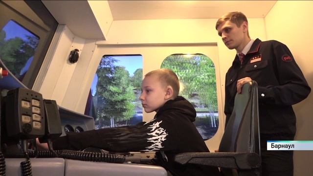 Анатолий Серышев исполнил желание школьника из Барнаула смотреть онлайн