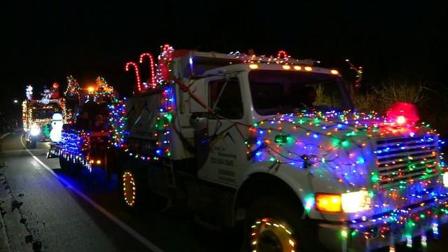 Рождественский автопробег в США смотреть онлайн
