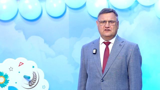 Ректор АлтГТУ им. И. И. Ползунова поздравил жителей региона с наступающим Новым годом смотреть онлайн