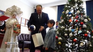 Сергей Меликов вручил подарки в рамках всероссийской акции «Елка желаний»