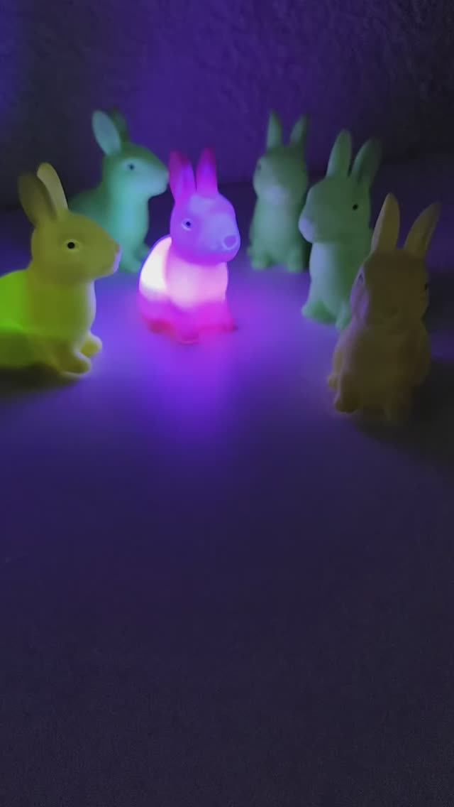 Мигающие рождественские кролики - ночники, новогодний атрибут под праздничную ёлку смотреть онлайн