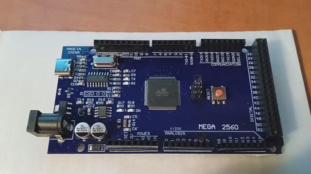 Как подключить arduino mega256 к компьютеру смотреть онлайн