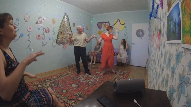 Интуитивные танцы 2026. смотреть онлайн