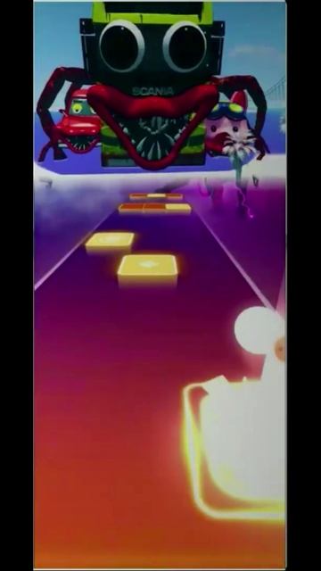 Маккуин в ритме Coffin Dance: шарик‑чемпион на танцполе смотреть онлайн