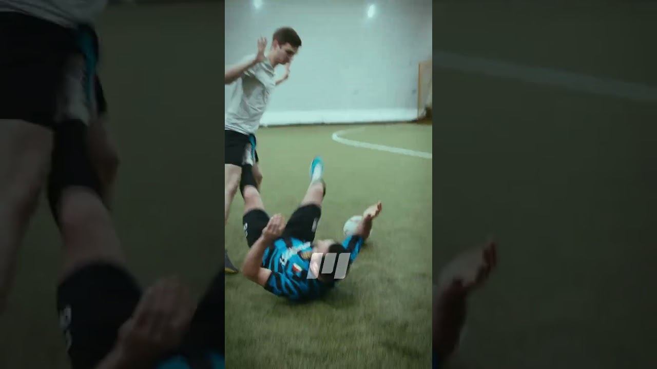 БОЙЦЫ ММА ИГРАЮТ В ФУТБОЛ смотреть онлайн