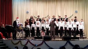 Дорогой длинною.Поёт хор " Камертон"