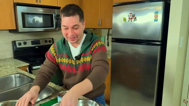 Рецепты на Праздничный стол! Ничего долго варить не надо. Новогодние Салаты с курицей и крабовый! смотреть онлайн