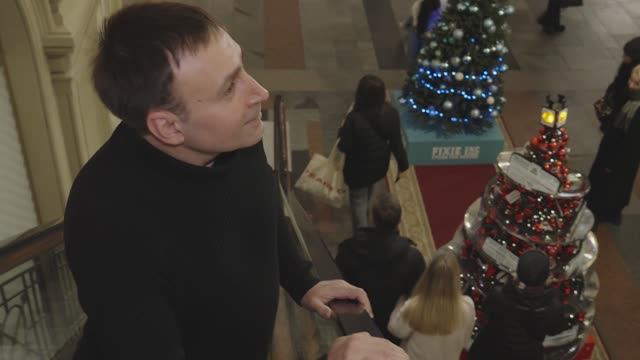 Владислав Косарев. Москва 2025 предновогодняя. смотреть онлайн