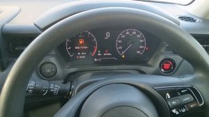 Три сигнала в машине, замените батарейку в метке.