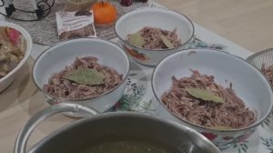 Готовлю холодец к новогоднему столу!🍽Бабушкин рецепт, пальчики оближешь!