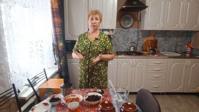 Крем и витаминные горшочки 🍯. смотреть онлайн