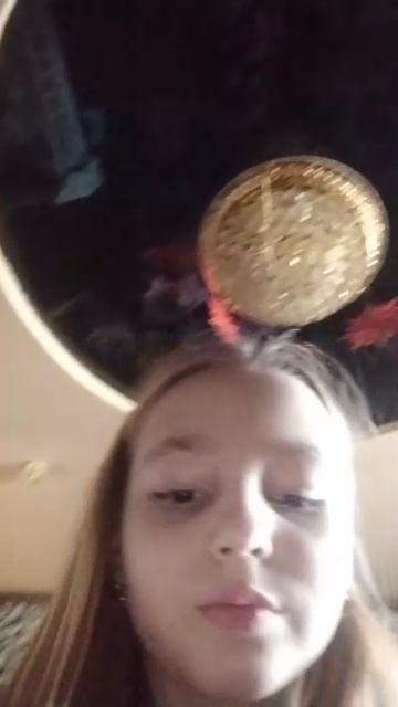 🏴👋❄🤍🐝 смотреть онлайн