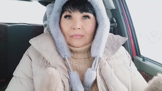 За ёлкой 🌲🥳 предновогодняя суета смотреть онлайн