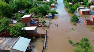 Аргентина ушла под воду. Проводится массовая эвакуация людей из затопленных провинций