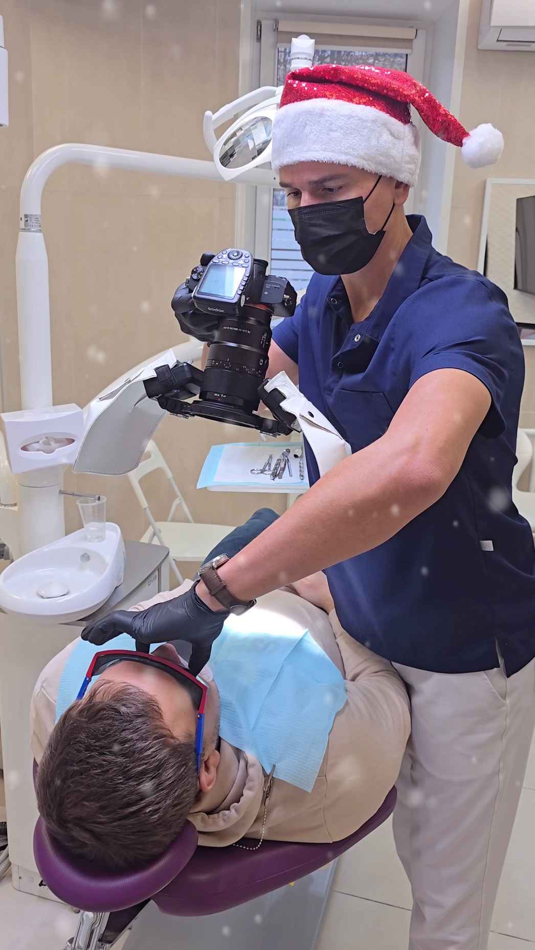 Поздравляю вас с наступающим Новым годом!