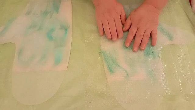 Мастер-класс Светланы Кравченко по валянию из шерсти митенок для Снегурочки