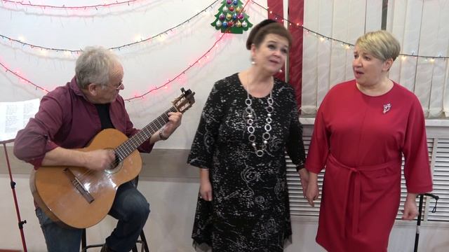 26 Снег кружится - Юрий Бяков, Елена Городилова, Наталья Баязитова