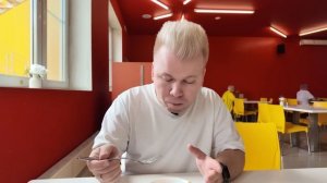 Что едят в СТОЛОВОЙ на НАСТОЯЩЕМ заводе? Обзор еды в ст