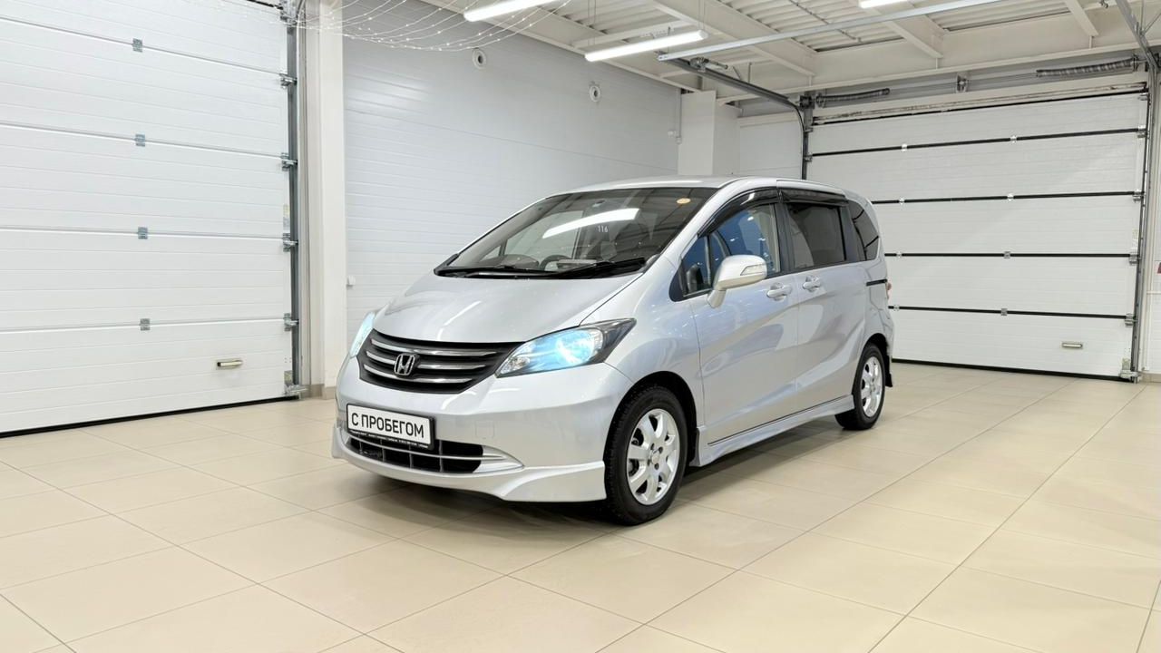 Honda Freed, 2010 год смотреть онлайн