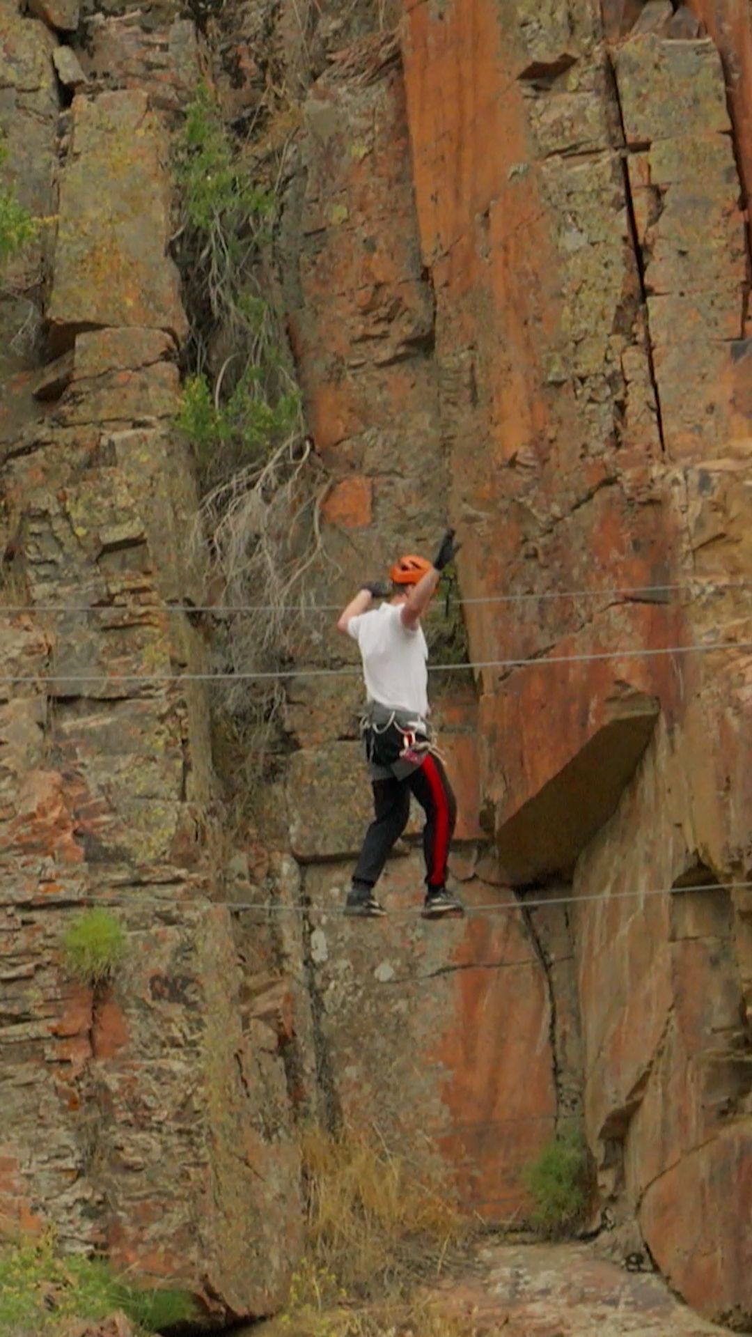 ВИА ФЕРРАТА – экстремальная тропа в Узбекистане #shorts #путешествия смотреть онлайн