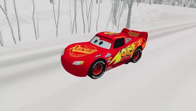 МУЛЬТИКИ ПРО МАШИНКИ — ПРИКЛЮЧЕНИЯ НА ТРАССЕ! Как машинки преодолевают трудности. НОВЫЙ ГОД. смотреть онлайн