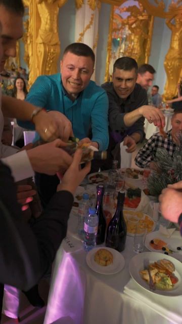 С наступающим Новым годом, друзья водомоторники! 🎉 смотреть онлайн