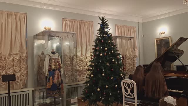 Санкт-Петербург. Музей Римского-Корсакова на Загородном проспекте. Новогодний концерт смотреть онлайн