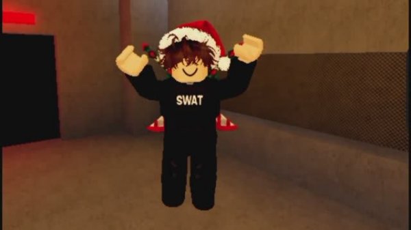 Сбегаю от мыши из сырного лабиринта (не увидел дверь)