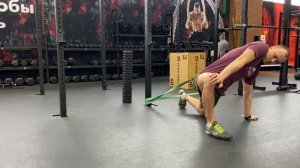 растяжка таза с резиной / Banded Lunge Hip Mobilization
