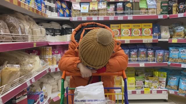 Суета сует предновогодняя смотреть онлайн