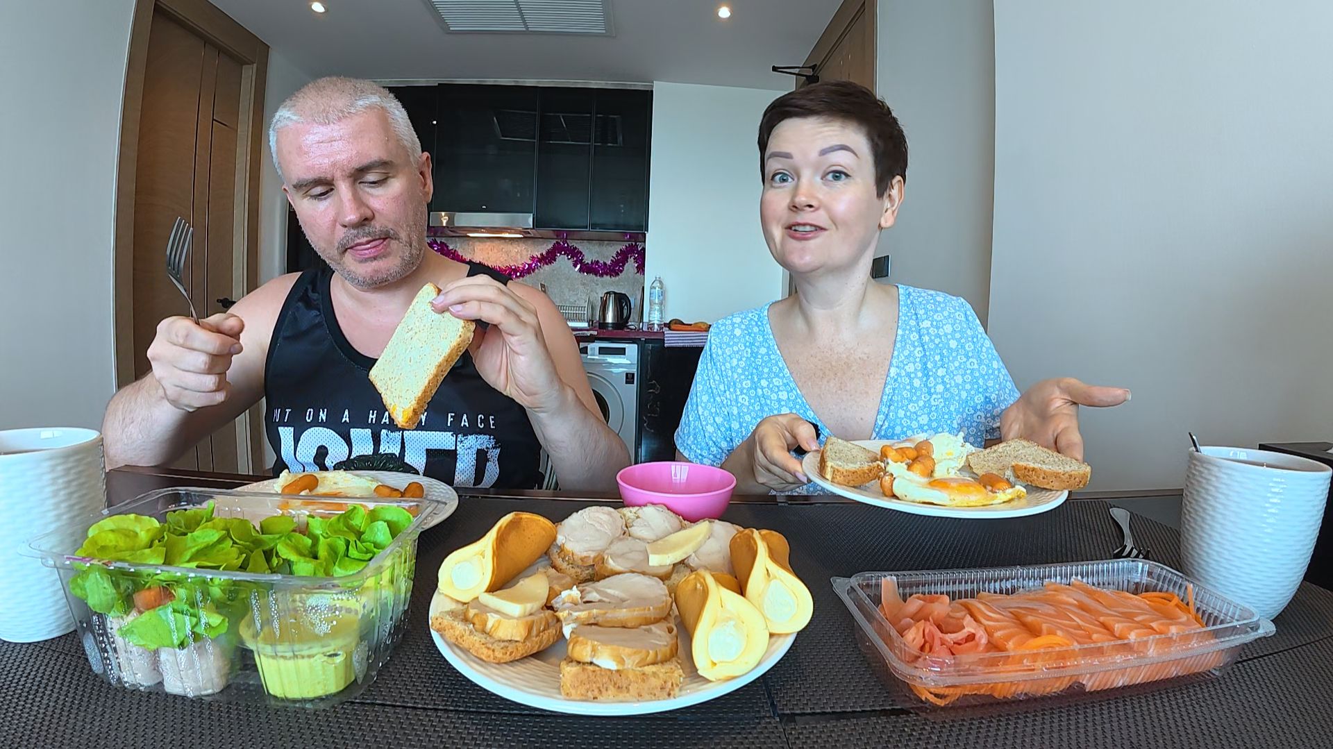 Мукбанг пока СУИТИЛАСЬ на кухне Вован СОЖРАЛ всё вкусное! Обсуждаем ПЛАНЫ на НГ ночь! Обед Таиланд смотреть онлайн