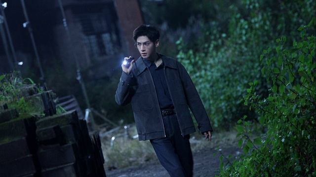 潘法海 - ОST Правда внутри，理由是爱 - Плохой, из-за любви смотреть онлайн