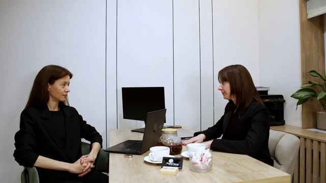 В гостях у бизнеса с Оксаной Долговой смотреть онлайн