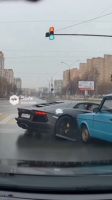 😱Lamborghini 😱ПРИЛЕТЕЛО😱 смотреть онлайн
