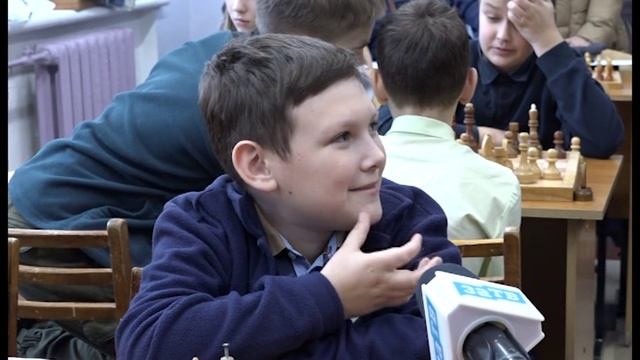 Зареченцы сразились в шахматном турнире смотреть онлайн