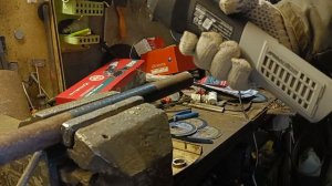 УШМ Интерскол УШМВ-125/1200Э с бесщёточном двигателем в работе
